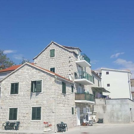 Apartments By The Sea Kastel Kambelovac, Kastela - 17188 Exteriör bild