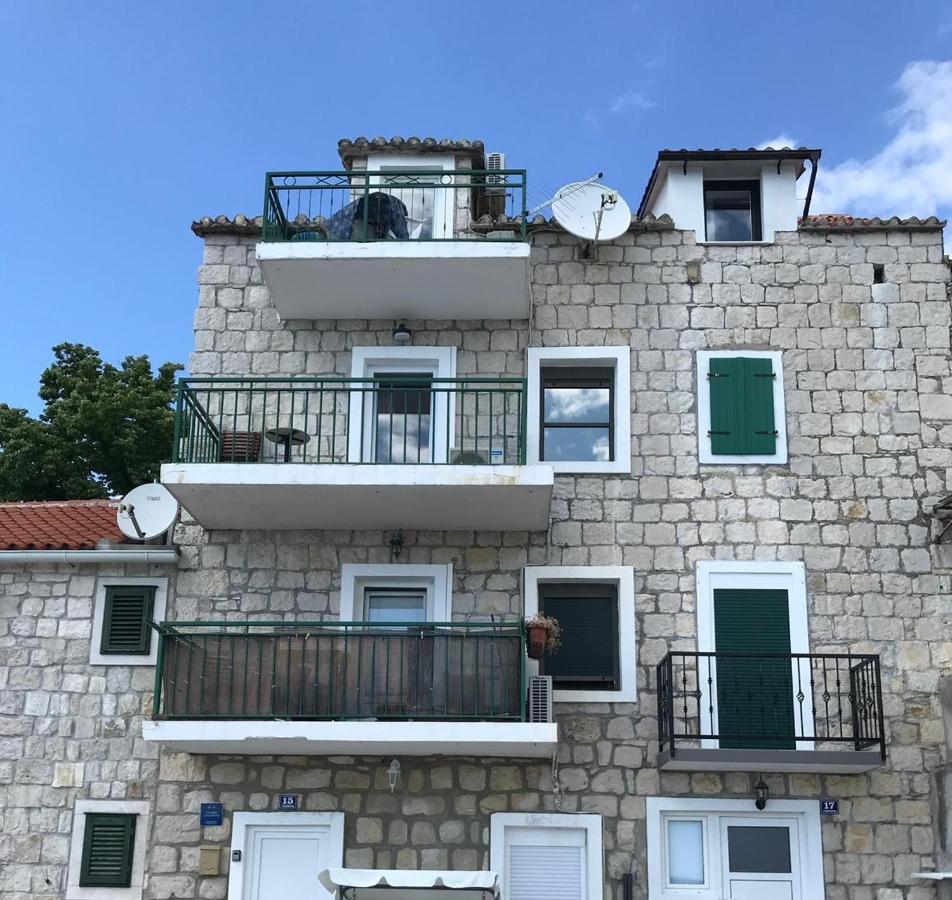 Apartments By The Sea Kastel Kambelovac, Kastela - 17188 Exteriör bild